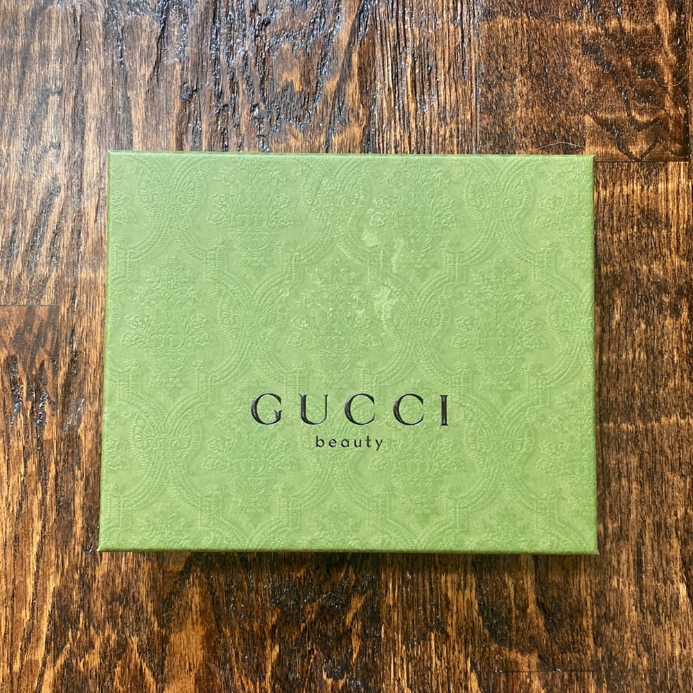 Gucci perfume box